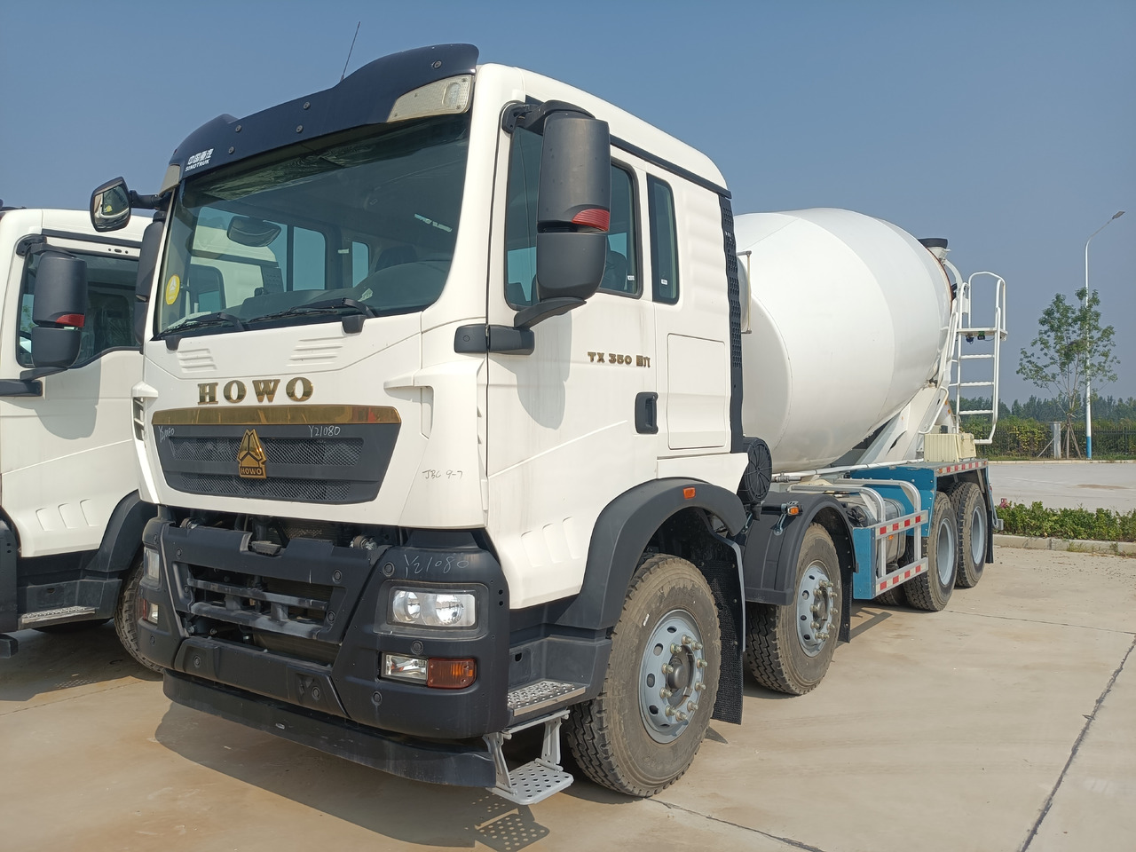 HOWO TX350 Cement Mixer Truck - Autodomíchávač: obrázek 1 HOWO TX350 Cement Mixer Truck - Autodomíchávač: obrázek 1