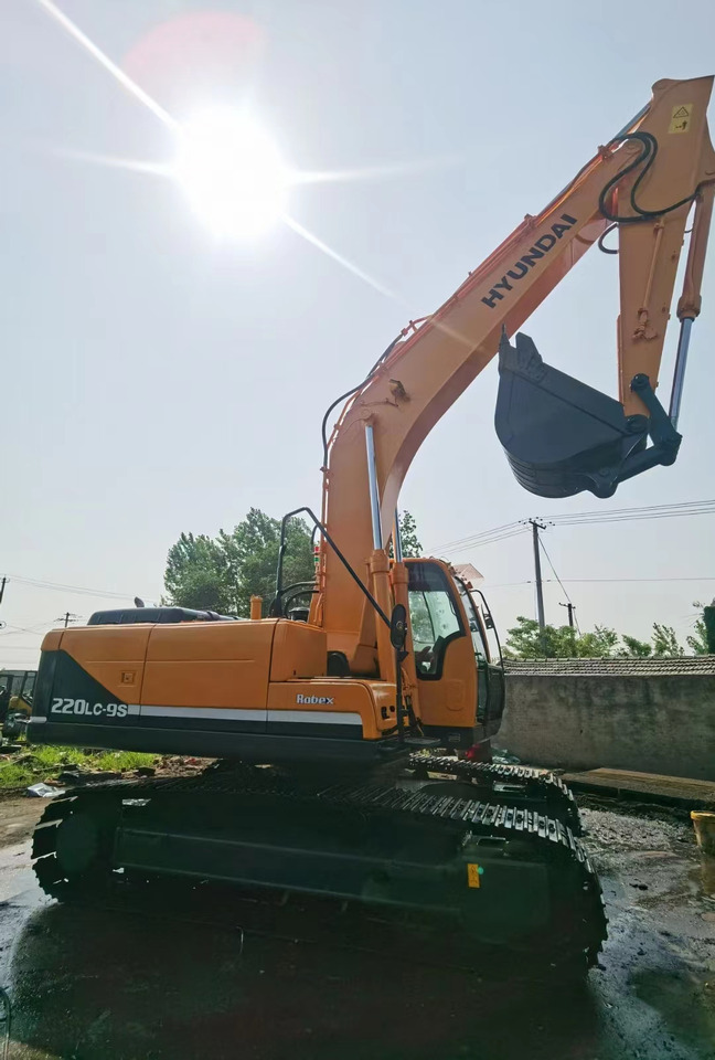 Pásové rýpadlo HYUNDAI Crawler Excavator R220LC-9S Good Condition: obrázek 7