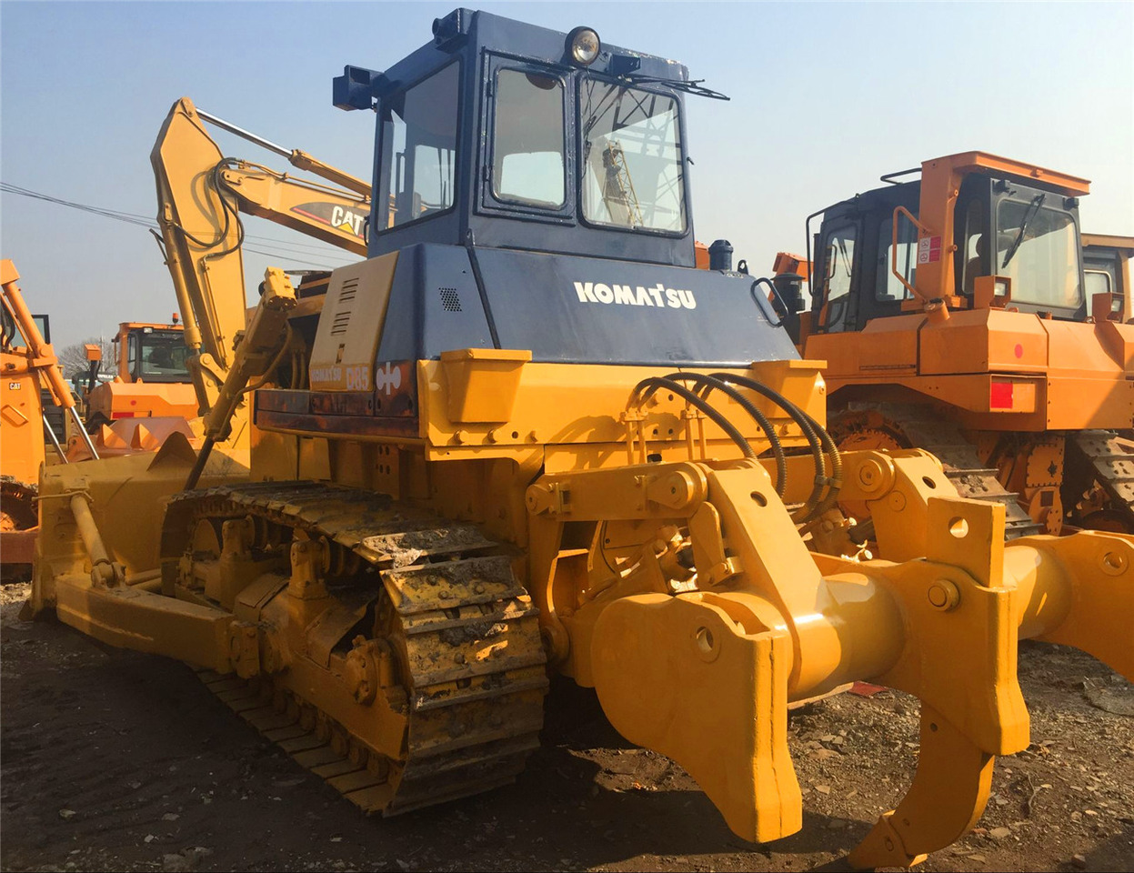 KOMATSU D85P - Buldozer: obrázek 4 KOMATSU D85P - Buldozer: obrázek 4