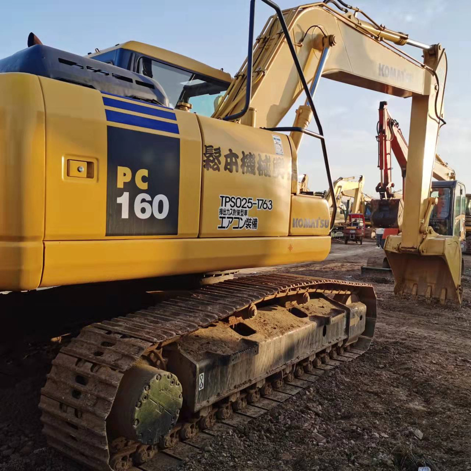 KOMATSU PC160-7 - Pásové rýpadlo: obrázek 5 KOMATSU PC160-7 - Pásové rýpadlo: obrázek 5