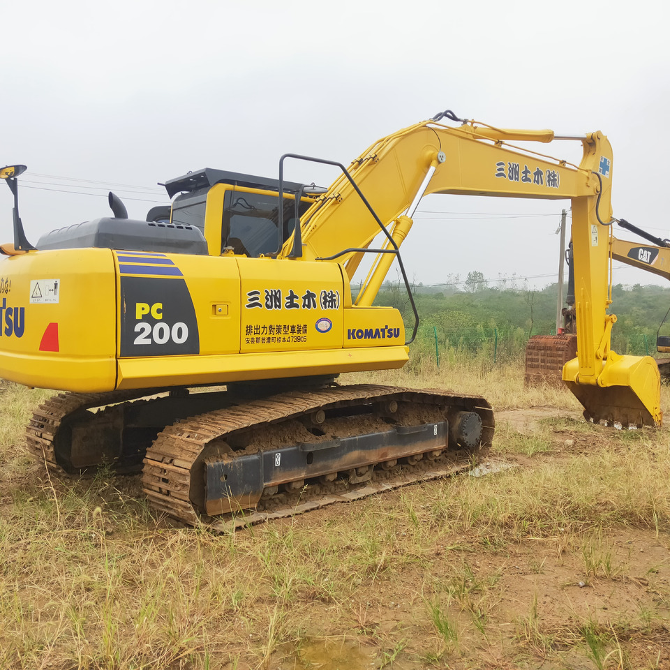 KOMATSU PC200-8 - Pásové rýpadlo: obrázek 5 KOMATSU PC200-8 - Pásové rýpadlo: obrázek 5
