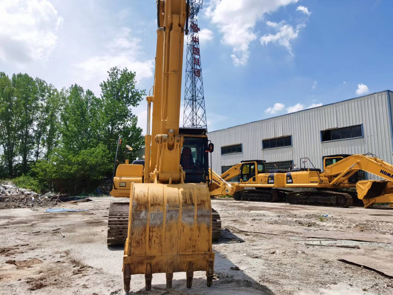 KOMATSU PC200-8 - Pásové rýpadlo: obrázek 3 KOMATSU PC200-8 - Pásové rýpadlo: obrázek 3