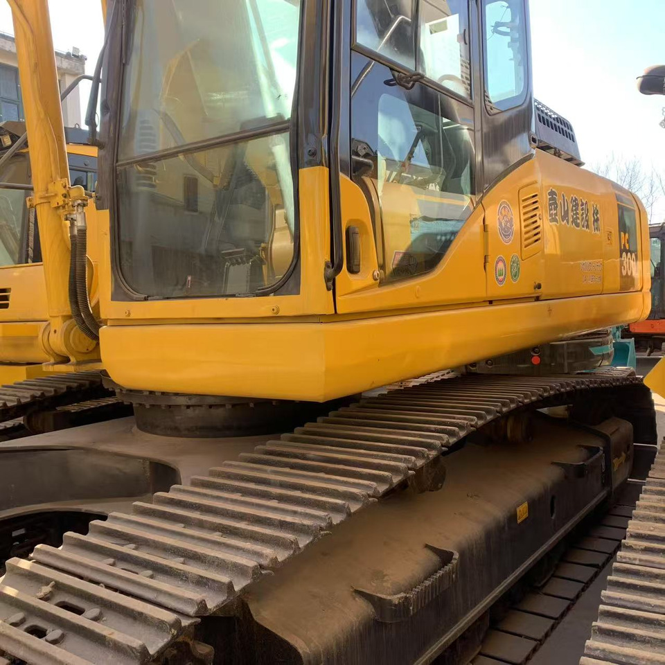 KOMATSU PC300-7 - Pásové rýpadlo: obrázek 3 KOMATSU PC300-7 - Pásové rýpadlo: obrázek 3