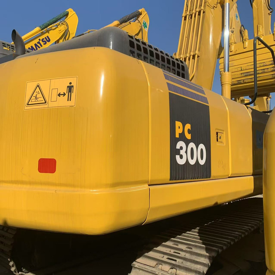 KOMATSU PC300-7 - Pásové rýpadlo: obrázek 3 KOMATSU PC300-7 - Pásové rýpadlo: obrázek 3