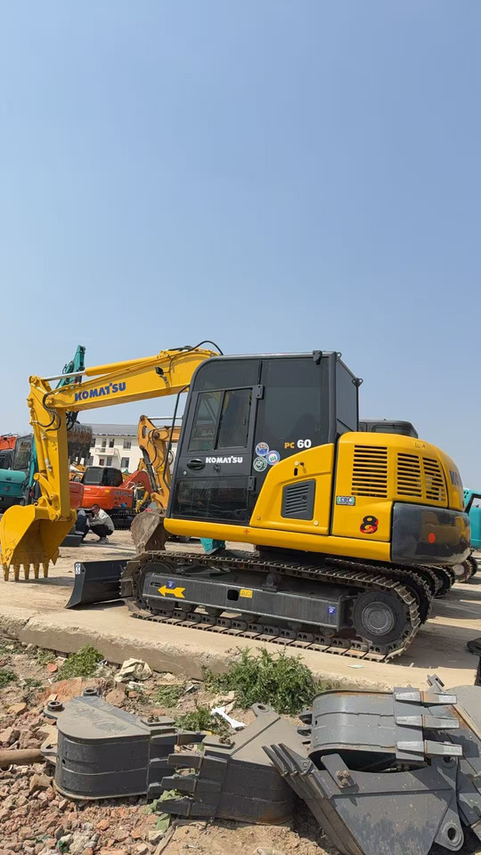 KOMATSU PC60 - Pásové rýpadlo: obrázek 1 KOMATSU PC60 - Pásové rýpadlo: obrázek 1