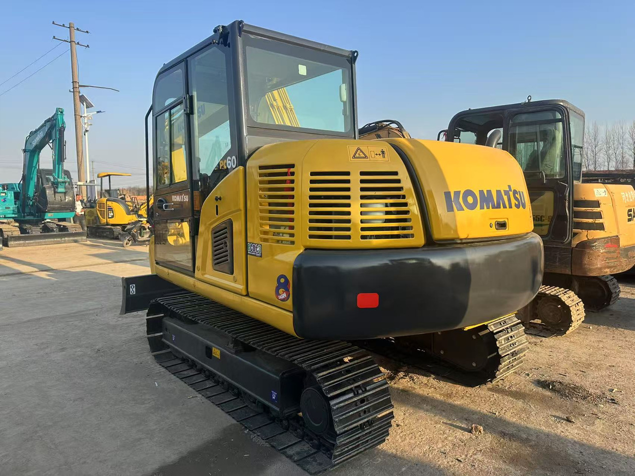 KOMATSU PC60 - Pásové rýpadlo: obrázek 4 KOMATSU PC60 - Pásové rýpadlo: obrázek 4