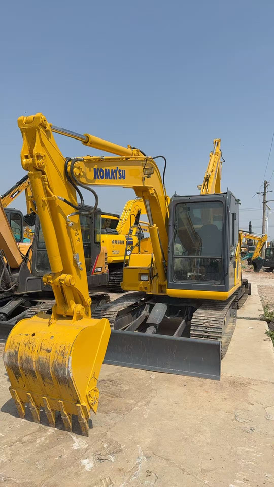 KOMATSU PC60 - Pásové rýpadlo: obrázek 1 KOMATSU PC60 - Pásové rýpadlo: obrázek 1