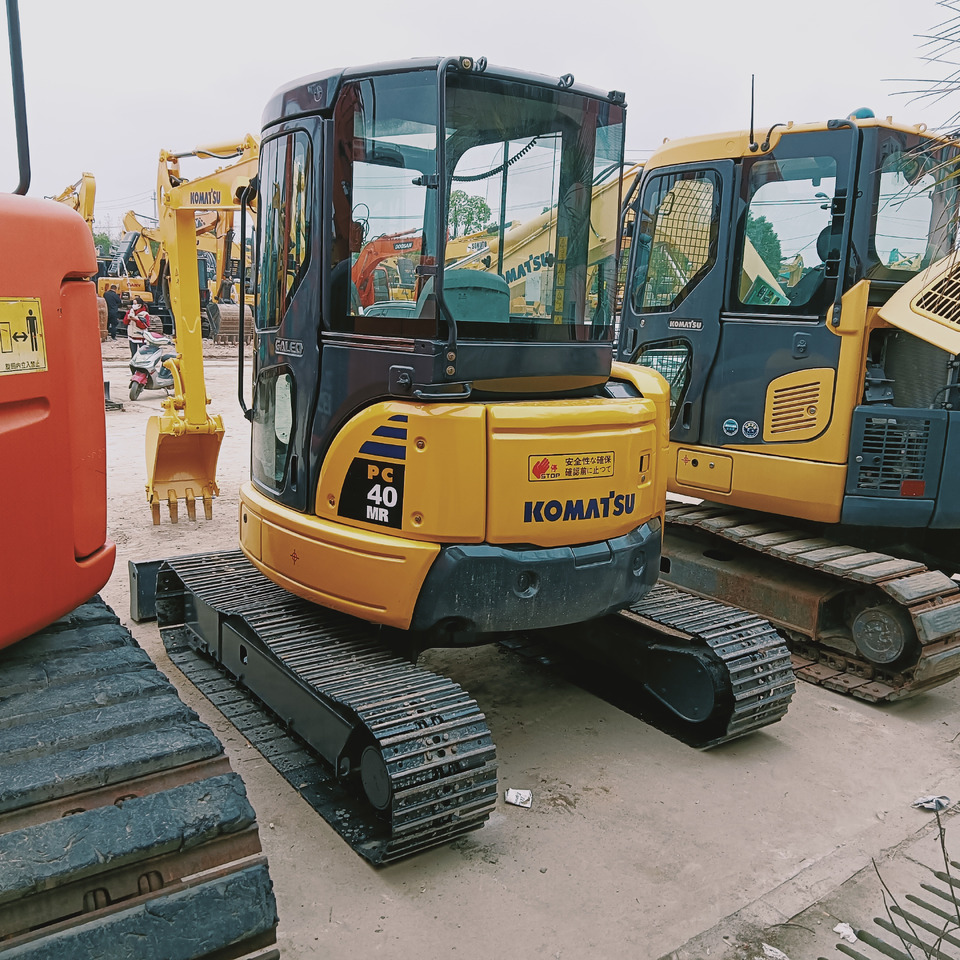 Komatsu PC40 - Pásové rýpadlo: obrázek 5 Komatsu PC40 - Pásové rýpadlo: obrázek 5