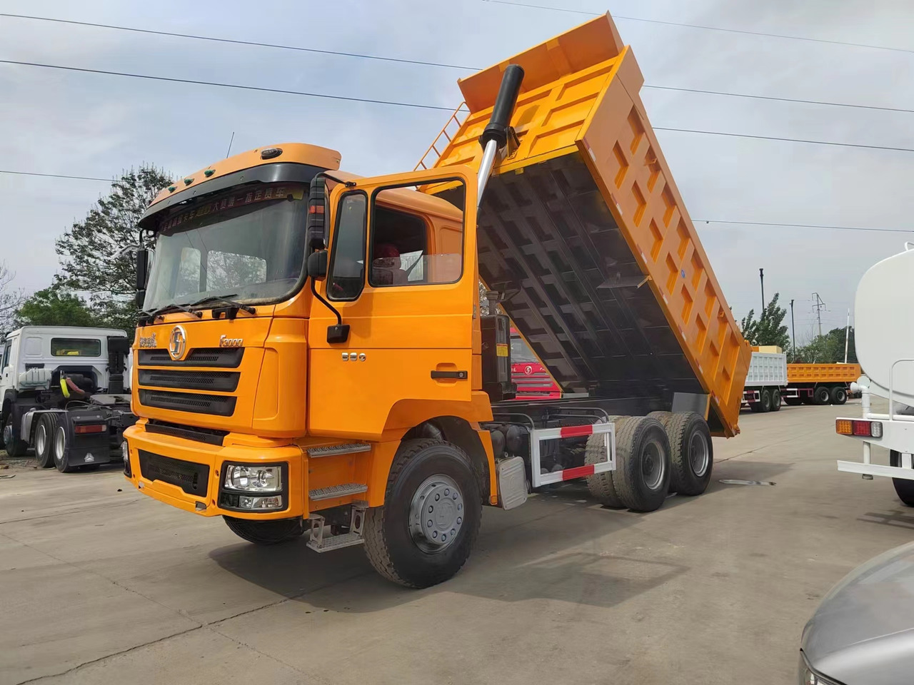 SHACMAN F3000 Dump Truck 6/4 - Sklápěč: obrázek 5 SHACMAN F3000 Dump Truck 6/4 - Sklápěč: obrázek 5
