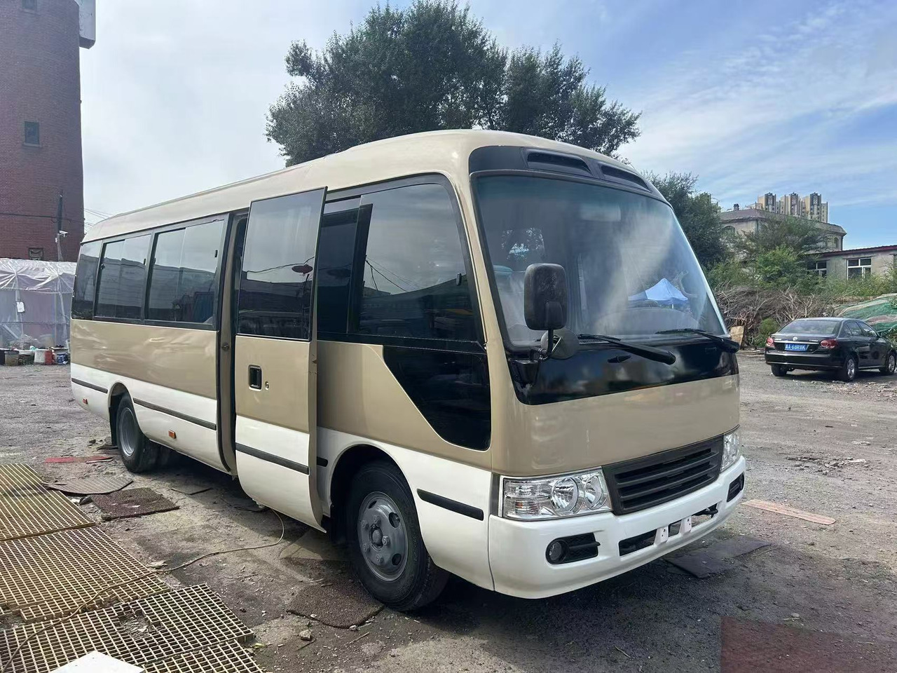 TOYOTA 1HZ CLICK HERE FOR DISCOUNT - Městský autobus: obrázek 2 TOYOTA 1HZ CLICK HERE FOR DISCOUNT - Městský autobus: obrázek 2