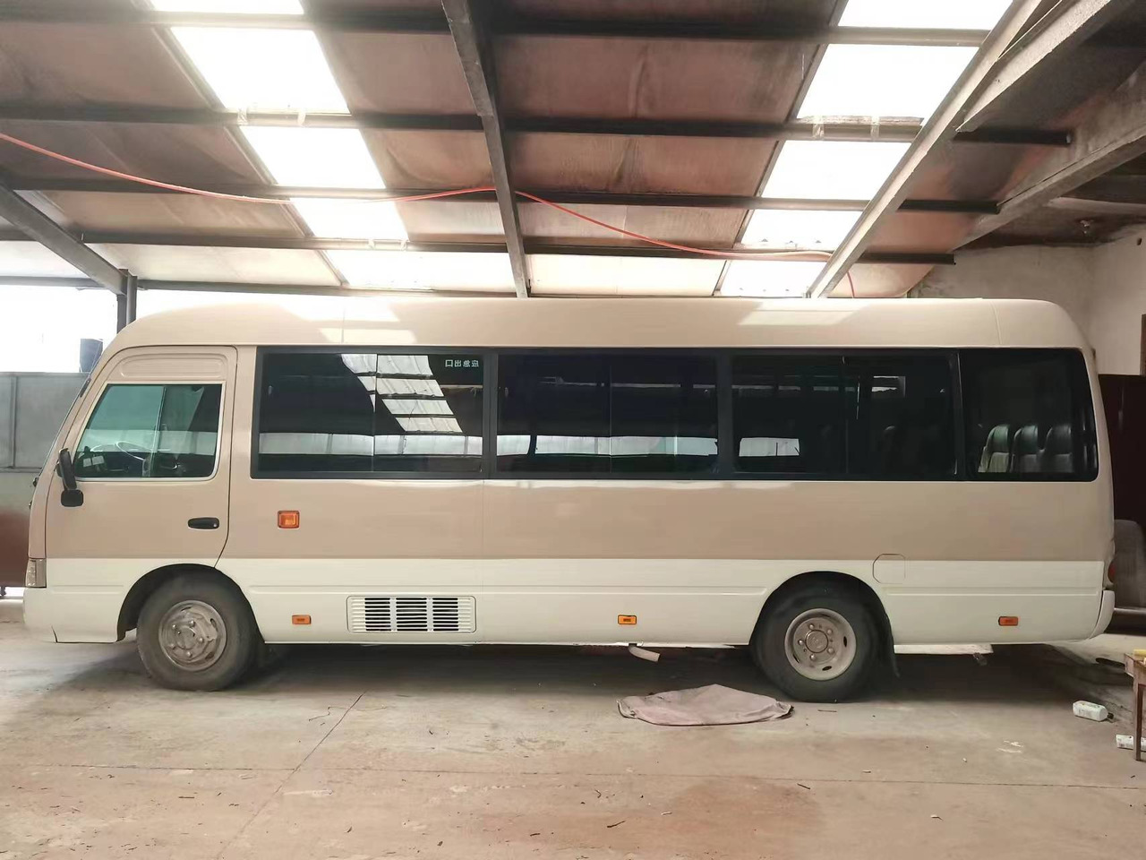 TOYOTA CLICK HERE FOR DISCOUNT - Městský autobus: obrázek 1 TOYOTA CLICK HERE FOR DISCOUNT - Městský autobus: obrázek 1