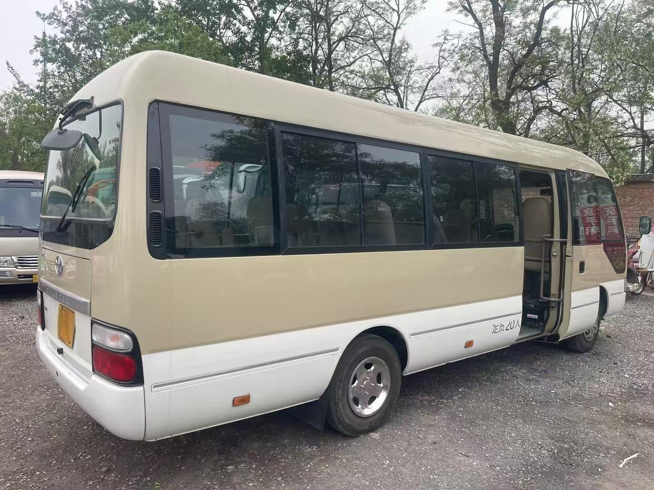 TOYOTA Coaster - Městský autobus: obrázek 4 TOYOTA Coaster - Městský autobus: obrázek 4