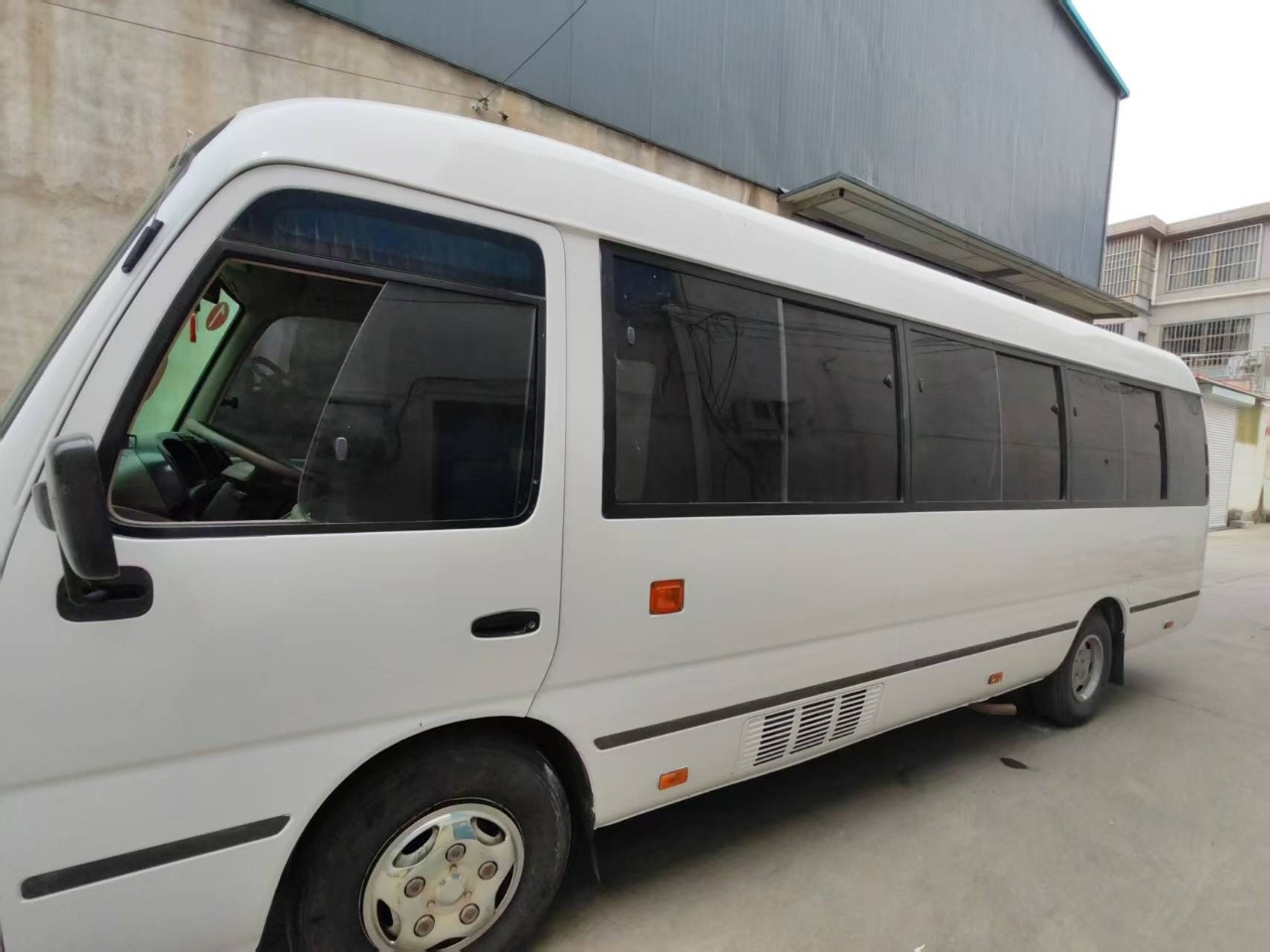 TOYOTA Coaster Mini Bus White - Minibus, Mikrobus: obrázek 5 TOYOTA Coaster Mini Bus White - Minibus, Mikrobus: obrázek 5