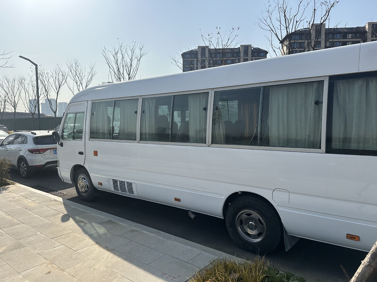 Turistický autobus TOYOTA Mini Coach White Low Mileage: obrázek 8 Turistický autobus TOYOTA Mini Coach White Low Mileage: obrázek 8