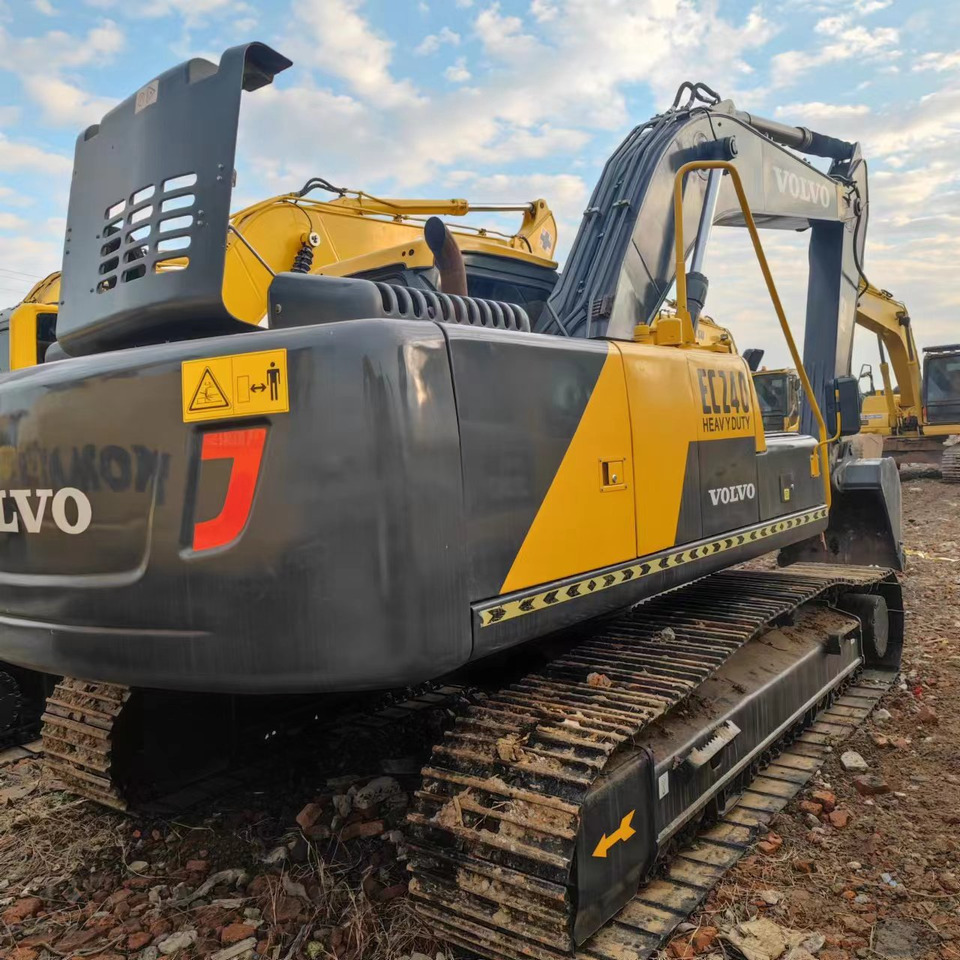 VOLVO Excavator EC240 Click for Discount - Rýpadlo: obrázek 2 VOLVO Excavator EC240 Click for Discount - Rýpadlo: obrázek 2