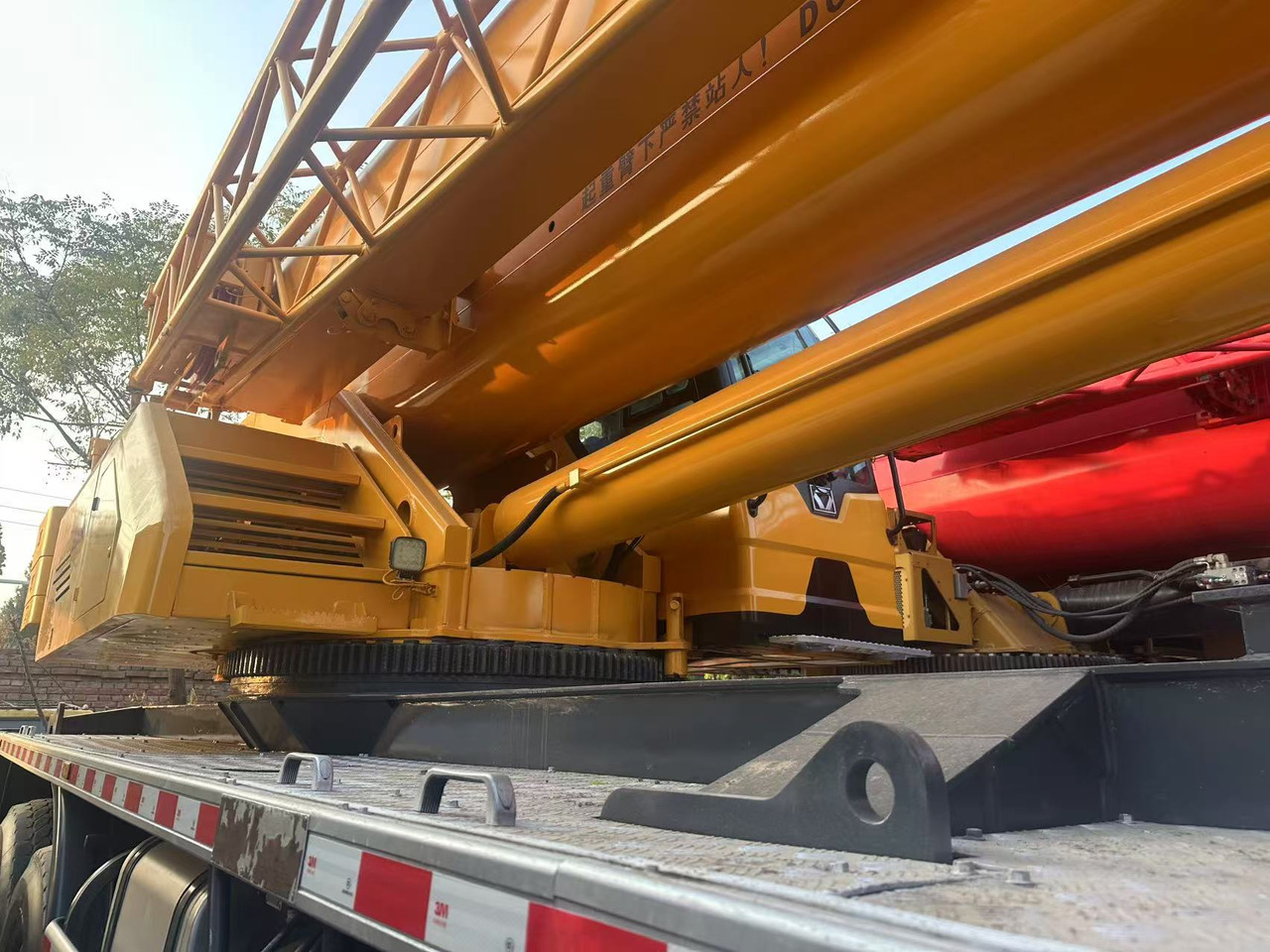 XCMG Crane QY85K CLICK HERE FOR DISCOUNT - Jeřáb: obrázek 2 XCMG Crane QY85K CLICK HERE FOR DISCOUNT - Jeřáb: obrázek 2