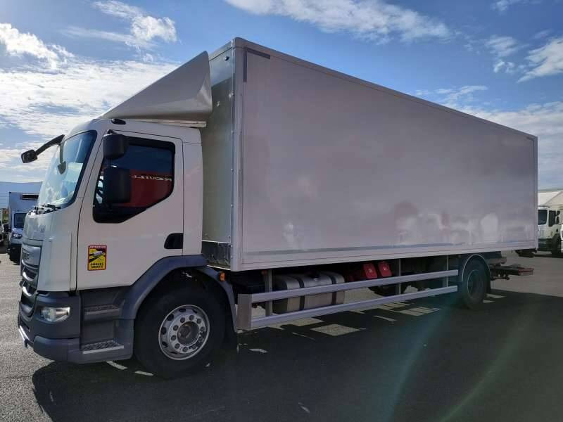 Camion Porteur 19 TONNES 280 CV HAYON PORTE RELEVANTE - Skříňový nákladní auto: obrázek 3 Camion Porteur 19 TONNES 280 CV HAYON PORTE RELEVANTE - Skříňový nákladní auto: obrázek 3
