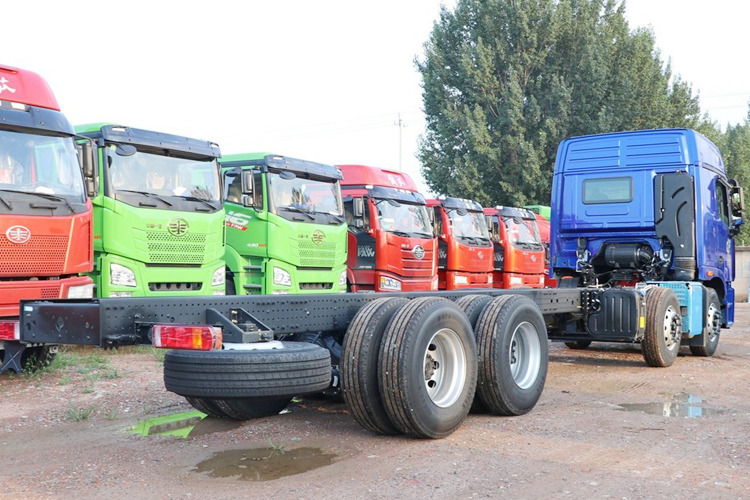 FOTON Foton 8x4 Tractor Head for Sale in Zambia - Podvozek s kabinou: obrázek 5 FOTON Foton 8x4 Tractor Head for Sale in Zambia - Podvozek s kabinou: obrázek 5