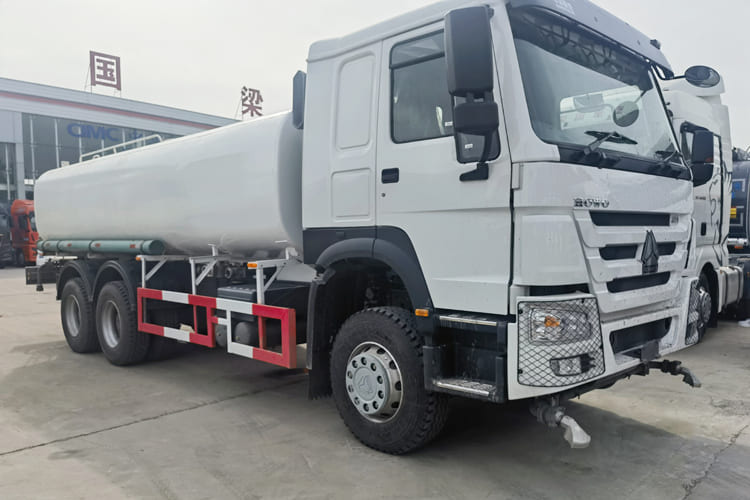 Howo Howo Water Tank Truck for Sale in Zambia - Cisternové vozidlo: obrázek 2 Howo Howo Water Tank Truck for Sale in Zambia - Cisternové vozidlo: obrázek 2