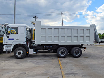 SHACMAN Shacman Truck F3000 for Sale in Ghana - Nákladní auto: obrázek 3 SHACMAN Shacman Truck F3000 for Sale in Ghana - Nákladní auto: obrázek 3