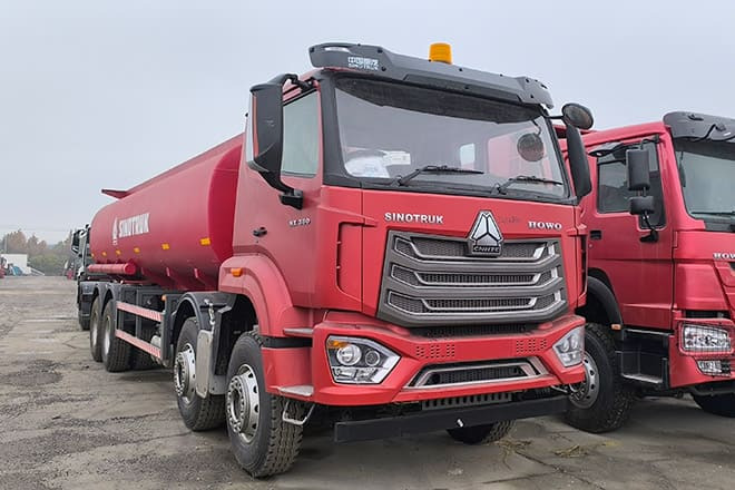 SINOTRUK Howo NX380 Diesel Tanker Truck for Sale in Tanzania - Cisternové vozidlo: obrázek 3 SINOTRUK Howo NX380 Diesel Tanker Truck for Sale in Tanzania - Cisternové vozidlo: obrázek 3