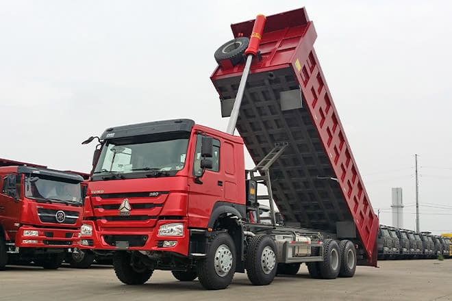 SINOTRUK Sinotruk Howo 380 8X4 Dump Truck for Sale in Senegal - Sklápěč: obrázek 1 SINOTRUK Sinotruk Howo 380 8X4 Dump Truck for Sale in Senegal - Sklápěč: obrázek 1