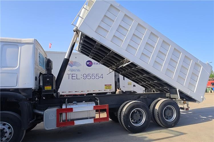 SINOTRUK Used Howo 371 Dump Truck 8x4 for Sale In Ghana - Sklápěč: obrázek 2 SINOTRUK Used Howo 371 Dump Truck 8x4 for Sale In Ghana - Sklápěč: obrázek 2