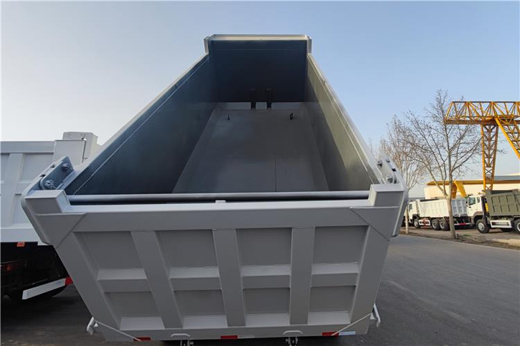 SINOTRUK Used Howo 400hp Dump Truck for Sale In Zambia - Sklápěč: obrázek 3 SINOTRUK Used Howo 400hp Dump Truck for Sale In Zambia - Sklápěč: obrázek 3