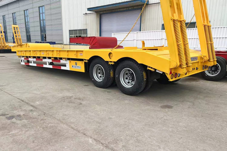 TITAN 2 Axle Low Bed Trailer for Sale in Guyana - Podvalníkový návěs: obrázek 4 TITAN 2 Axle Low Bed Trailer for Sale in Guyana - Podvalníkový návěs: obrázek 4