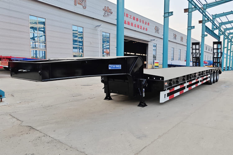 TITAN Low Bed Semi Trailer for Sale in Zambia - Podvalníkový návěs: obrázek 1 TITAN Low Bed Semi Trailer for Sale in Zambia - Podvalníkový návěs: obrázek 1