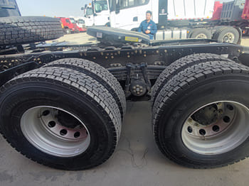 SHACMAN Shacman Trailer Truck for Sale in Sierra Leone - Tahač: obrázek 5 SHACMAN Shacman Trailer Truck for Sale in Sierra Leone - Tahač: obrázek 5