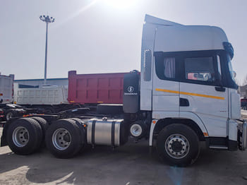 SHACMAN Shacman Trailer Truck for Sale in Sierra Leone - Tahač: obrázek 2 SHACMAN Shacman Trailer Truck for Sale in Sierra Leone - Tahač: obrázek 2