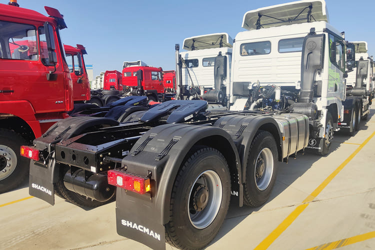 SHACMAN Shacman X3000 Truck Head for Sale in Malawi - Tahač: obrázek 3 SHACMAN Shacman X3000 Truck Head for Sale in Malawi - Tahač: obrázek 3