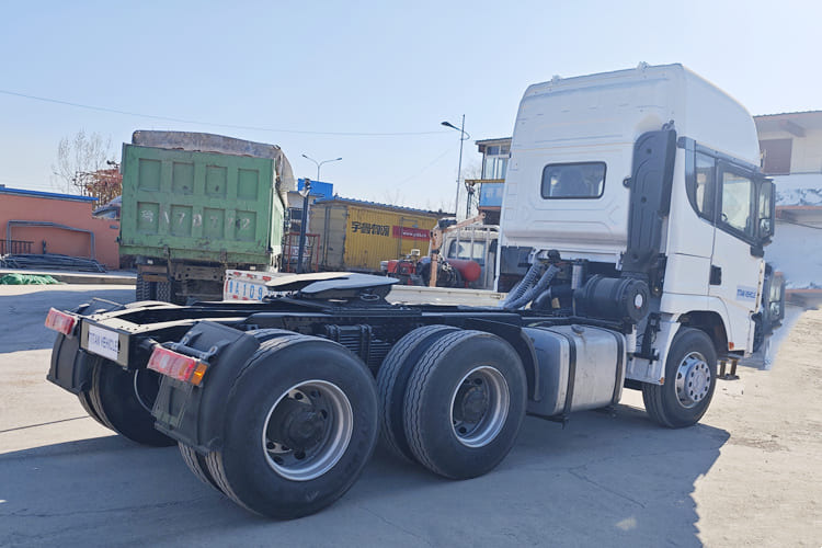 SHACMAN X3000 Shacman Truck Tractor for Sale in Guyana - Tahač: obrázek 3 SHACMAN X3000 Shacman Truck Tractor for Sale in Guyana - Tahač: obrázek 3