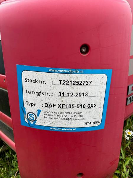 DAF XF105-510 Rouge Grenat - Kabina pro Nákladní auto: obrázek 2 DAF XF105-510 Rouge Grenat - Kabina pro Nákladní auto: obrázek 2