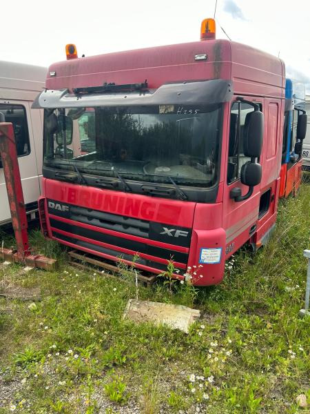 DAF XF105-510 Rouge Grenat - Kabina pro Nákladní auto: obrázek 1 DAF XF105-510 Rouge Grenat - Kabina pro Nákladní auto: obrázek 1