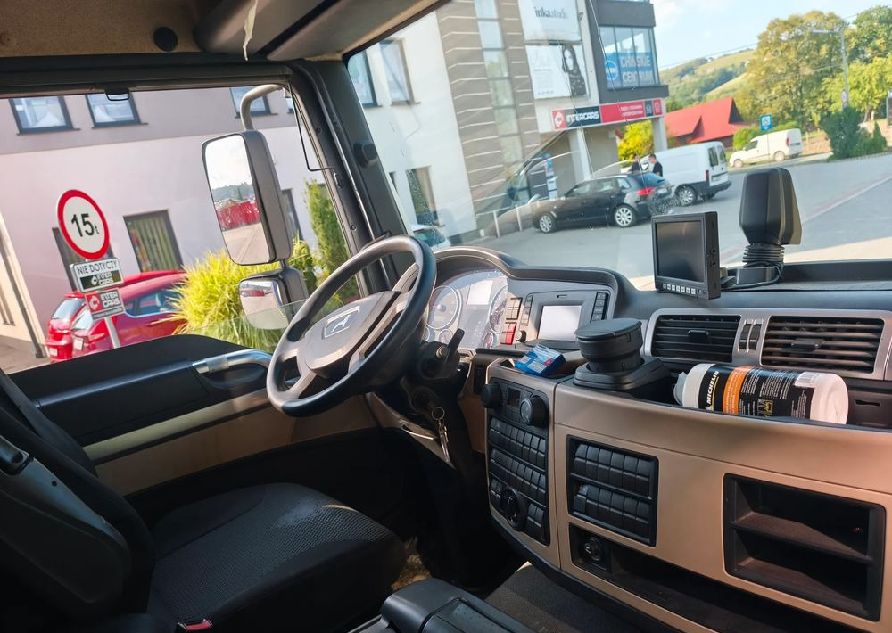 MAN TGL 12.250 kontener 6,2 , winda - Skříňový nákladní auto: obrázek 4 MAN TGL 12.250 kontener 6,2 , winda - Skříňový nákladní auto: obrázek 4