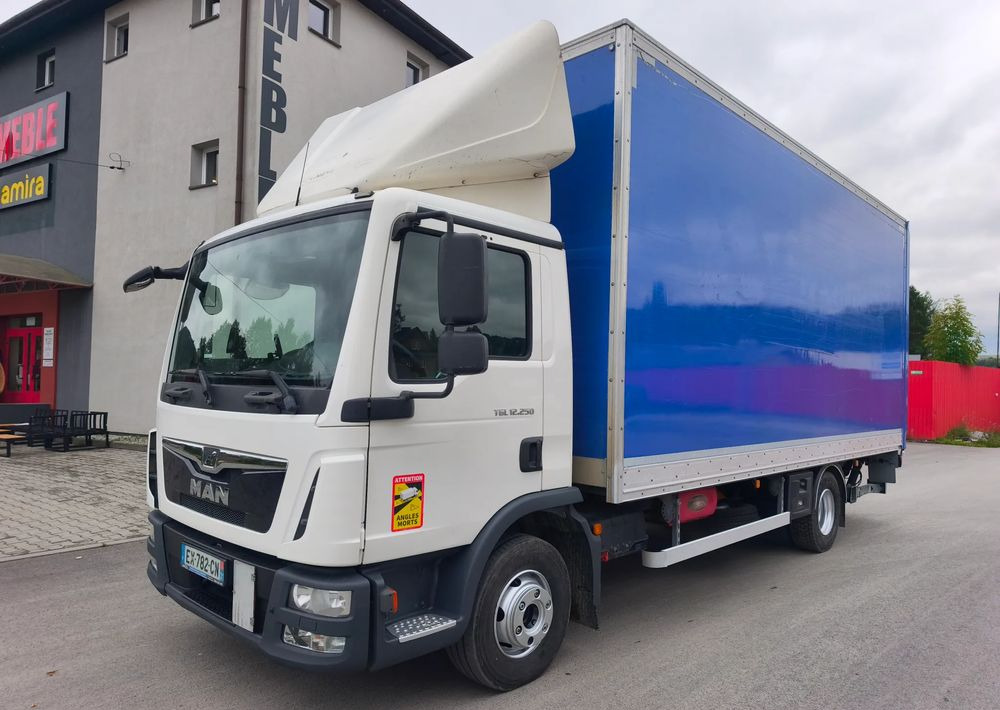 MAN TGL 12.250 kontener 6,2 , winda - Skříňový nákladní auto: obrázek 1 MAN TGL 12.250 kontener 6,2 , winda - Skříňový nákladní auto: obrázek 1
