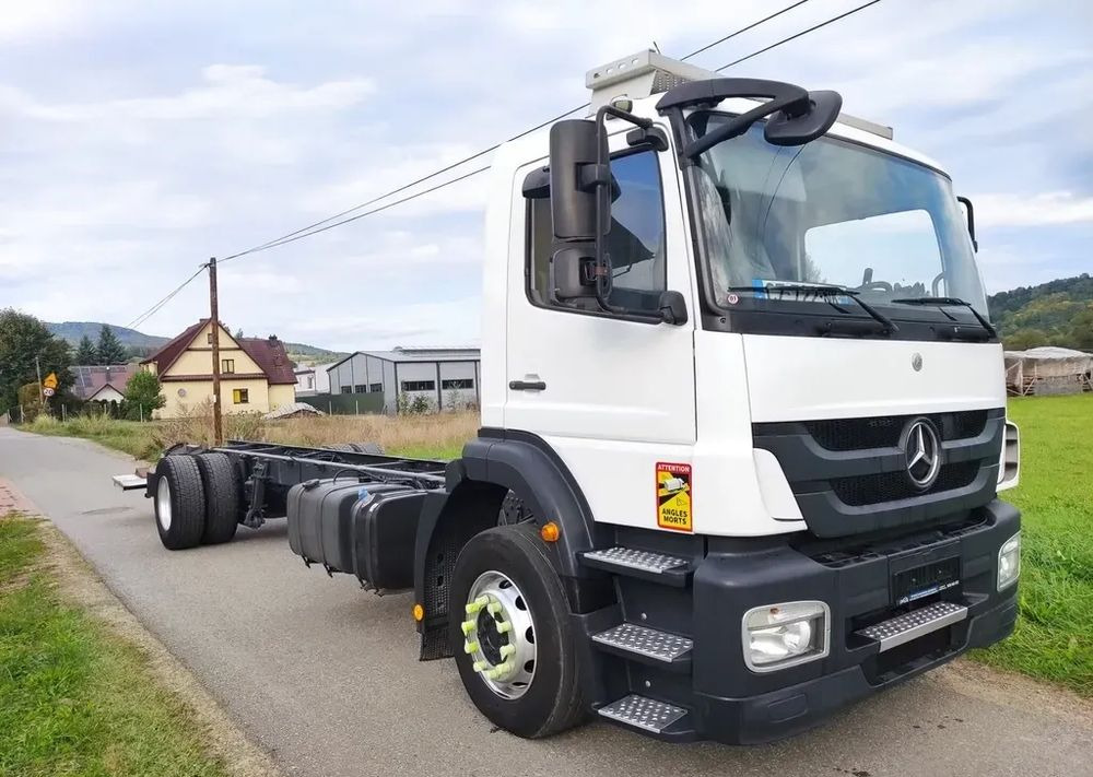 Mercedes-Benz AXOR 1829 rama do zabudowy blokada mostu - Podvozek s kabinou: obrázek 3 Mercedes-Benz AXOR 1829 rama do zabudowy blokada mostu - Podvozek s kabinou: obrázek 3
