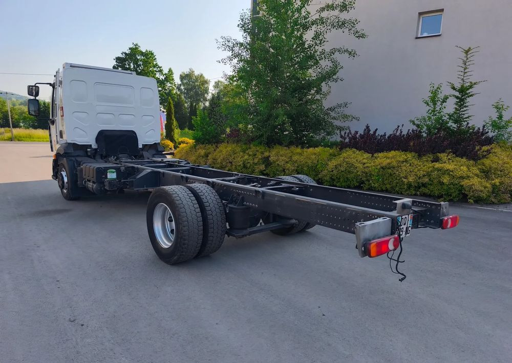 Renault Gama D 16.250 rama do zabudowy poduszka blokada mostu - Podvozek s kabinou: obrázek 4 Renault Gama D 16.250 rama do zabudowy poduszka blokada mostu - Podvozek s kabinou: obrázek 4