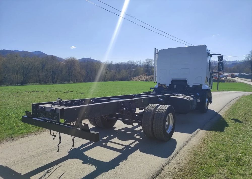 Renault Gama Midlum DXI 12.180 rama do zabudowy - Podvozek s kabinou: obrázek 3 Renault Gama Midlum DXI 12.180 rama do zabudowy - Podvozek s kabinou: obrázek 3