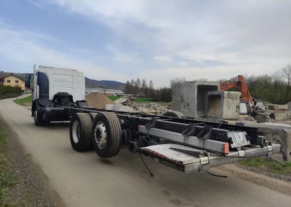 Renault Premium 26.380 Dxi 6x2 rama do zabudowy - Podvozek s kabinou: obrázek 4 Renault Premium 26.380 Dxi 6x2 rama do zabudowy - Podvozek s kabinou: obrázek 4