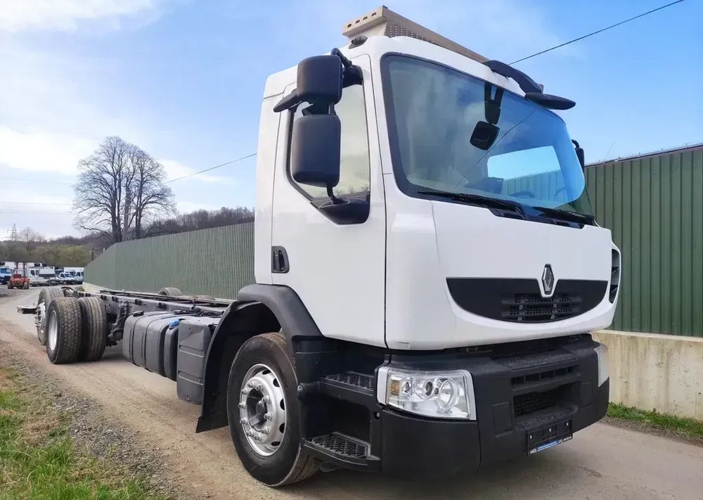 Renault Premium 26.380 Dxi  6x2 rama do zabudowy - Podvozek s kabinou: obrázek 1 Renault Premium 26.380 Dxi  6x2 rama do zabudowy - Podvozek s kabinou: obrázek 1