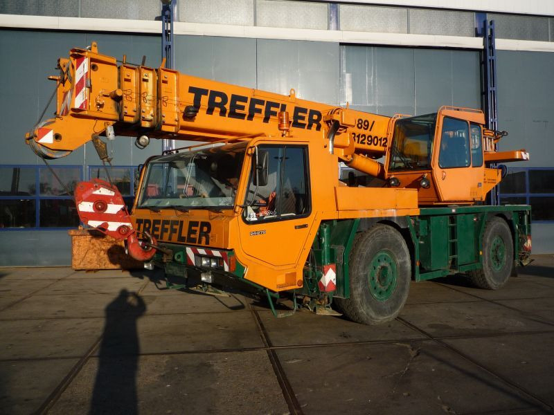 Tadano Faun ATF 30-2 for parts - Autojeřáb: obrázek 1 Tadano Faun ATF 30-2 for parts - Autojeřáb: obrázek 1