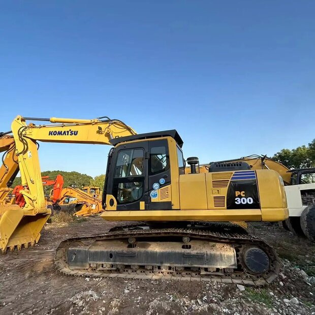 2023 Komatsu PC300-7 - Pásové rýpadlo: obrázek 1 2023 Komatsu PC300-7 - Pásové rýpadlo: obrázek 1