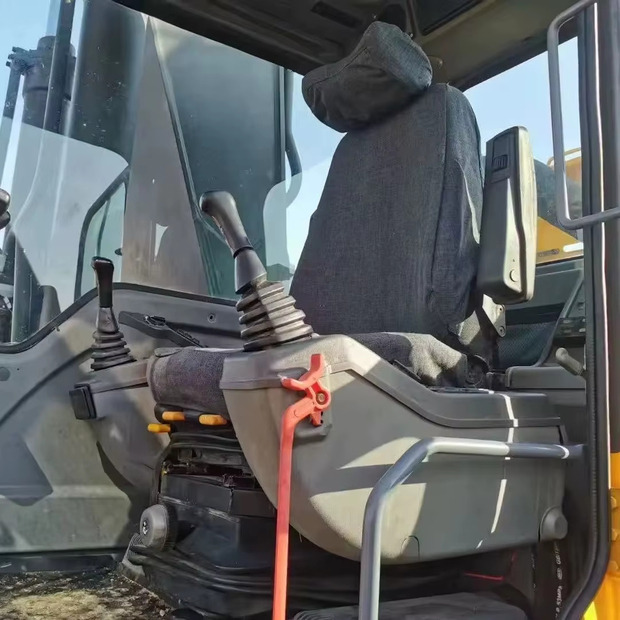 2024 Volvo EC360 - Pásové rýpadlo: obrázek 3 2024 Volvo EC360 - Pásové rýpadlo: obrázek 3