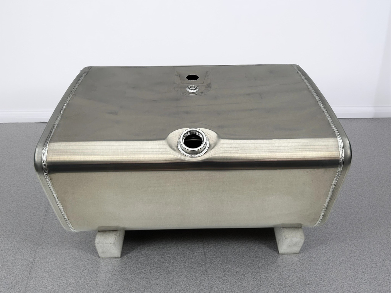 SCANIA - Palivová nádrž: obrázek 1 SCANIA - Palivová nádrž: obrázek 1