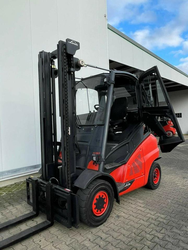 Linde Linde H 50 T - 7.390 h - Seitenschieber/Zinken neu - - Plynový vysokozdvižný vozík: obrázek 2 Linde Linde H 50 T - 7.390 h - Seitenschieber/Zinken neu - - Plynový vysokozdvižný vozík: obrázek 2