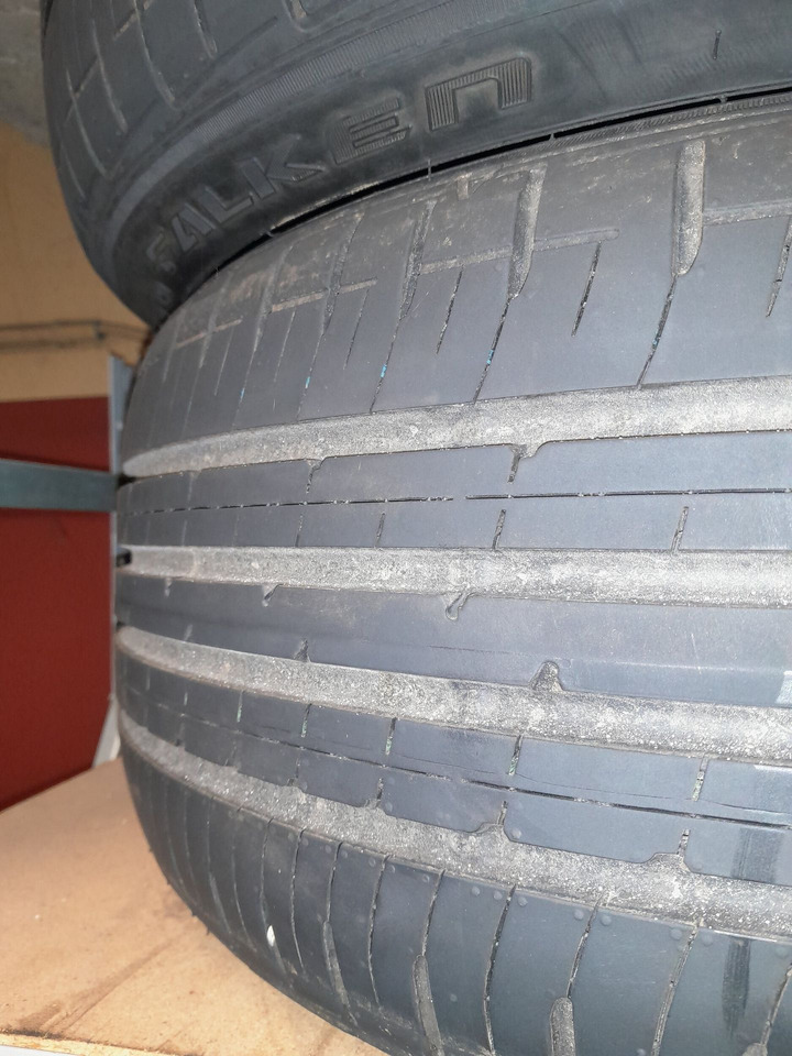 Lot de quatre pneumatiques FALKEN ZE914P 225/40/18 92W, DOT - Pneumatiky pro Osobní auto: obrázek 2 Lot de quatre pneumatiques FALKEN ZE914P 225/40/18 92W, DOT - Pneumatiky pro Osobní auto: obrázek 2