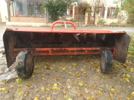 Kuhn BNG 270 - Kladívkový mulčovač: obrázek 2 Kuhn BNG 270 - Kladívkový mulčovač: obrázek 2